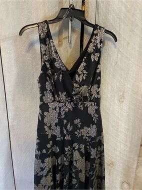 Black Floral V-Neck Evening Dress